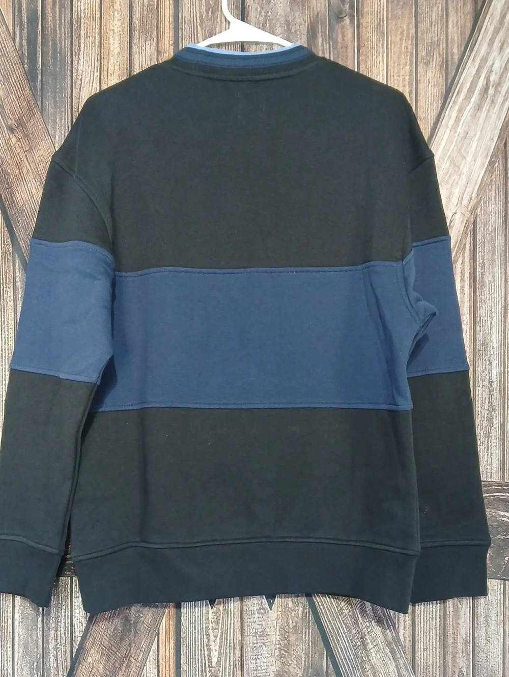 Levi's Men's Black & Navy Colorblock Crewneck Sweatshirt